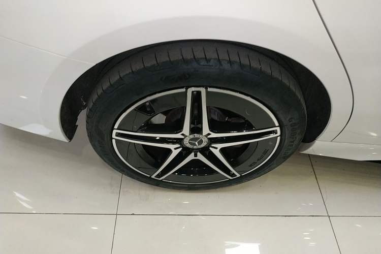 Used Mercedes-Benz C-Class 2023 Restyled C 260 L Night Edition Sports Version
