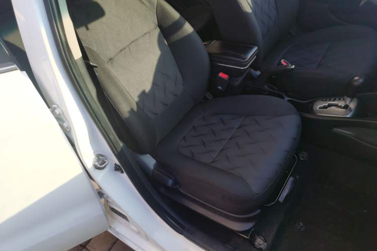 Used Kia K2 2012 Sedan 1.4L Automatic GLS Commemorative Edition
