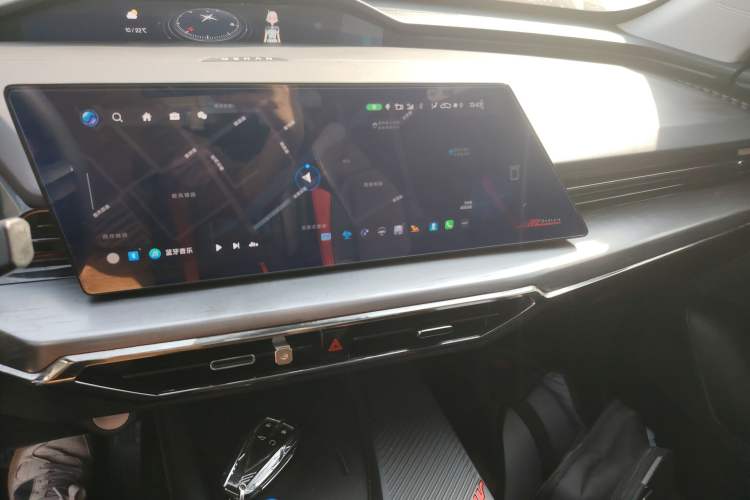 Used Oshan Z6 2022 Blue Whale 1.5T DCT Smart Edition
