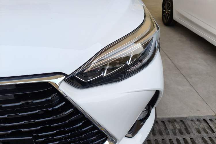 TDK.VehicleDetails.img