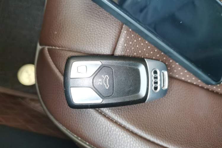 Used Audi A4L 2019 40 TFSI Ambition China VI
