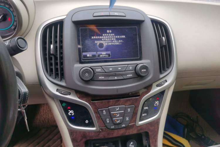 Used Buick LaCrosse 2013 2.4L SIDI Leading Comfort Version
