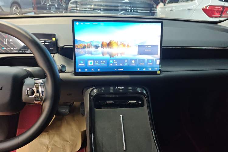 Used AION V 2024 Aion Tyrannosaurus 650 Smart Premium Edition
