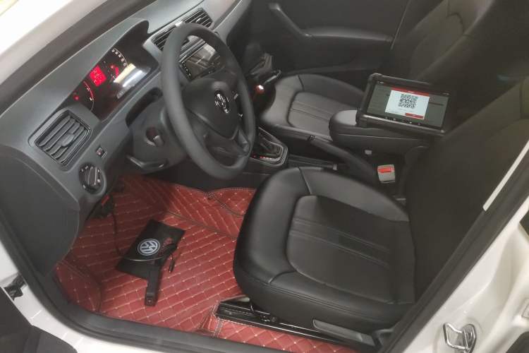 Used Volkswagen Santana 2016 1.6L Automatic Fashion Edition
