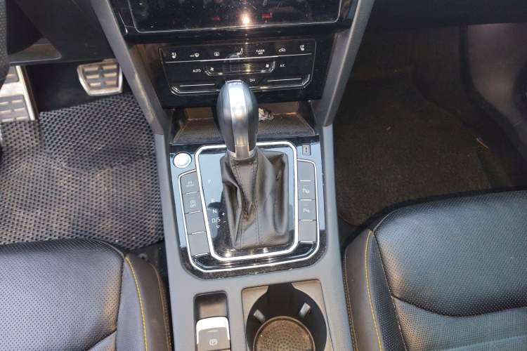 Used Volkswagen FAW-Volkswagen CC 2023 380TSI Striking Edition
