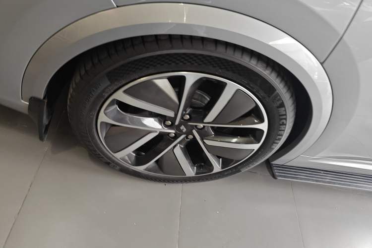 Used Li Auto L9 2024 Ultra Model
