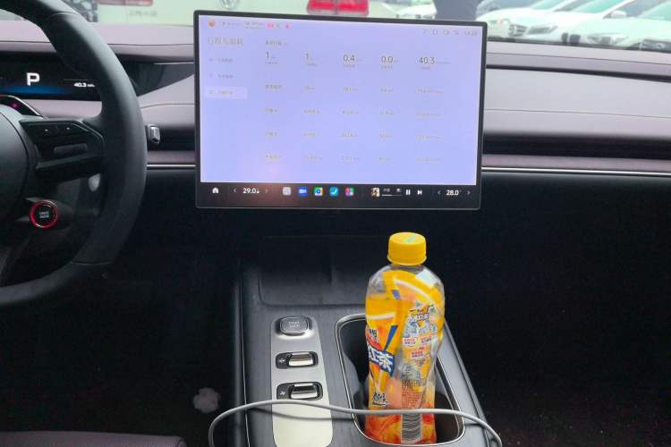 Used  SU7 2024 Rear-Drive Long-Range Intelligent Driving Version
