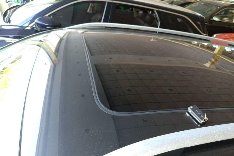 Used Volkswagen Tharu 2019 280TSI Two-Wheel Drive Luxury Version China VI Standard
