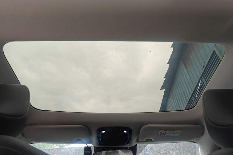 Used Toyota Camry 2024 Dual-Motor 2.0 HG Premium Edition
