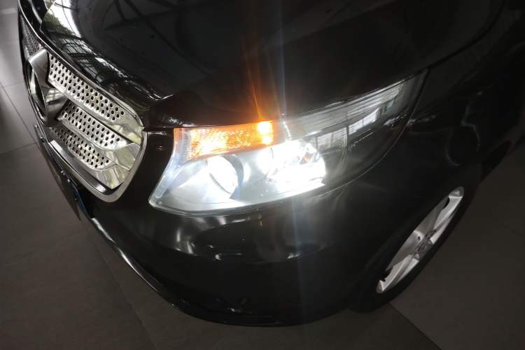 Used Mercedes-Benz Vito 2016 2.0T Elite Edition