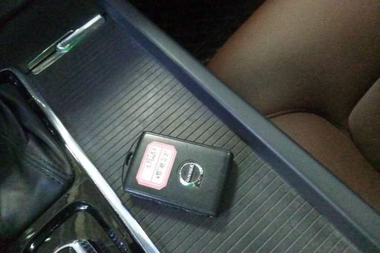 Used Volvo S60 2021 T4 Zhiyi Luxury Edition