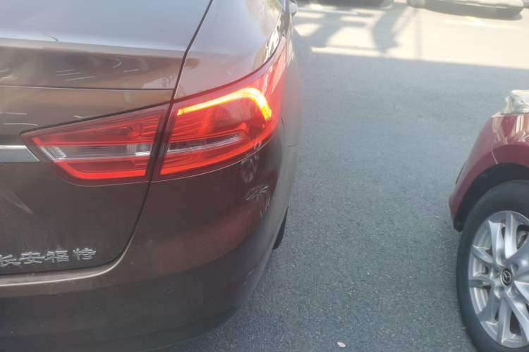 Used Ford Escort 2015 1.5L Automatic Fashion Model
