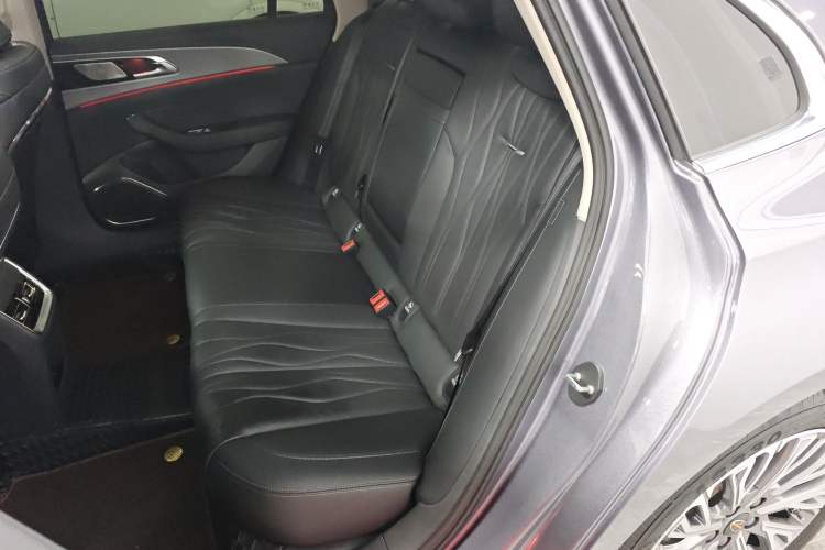 Used Hongqi H5 2023 2.0T Automatic Smart Connect Flagship Edition
