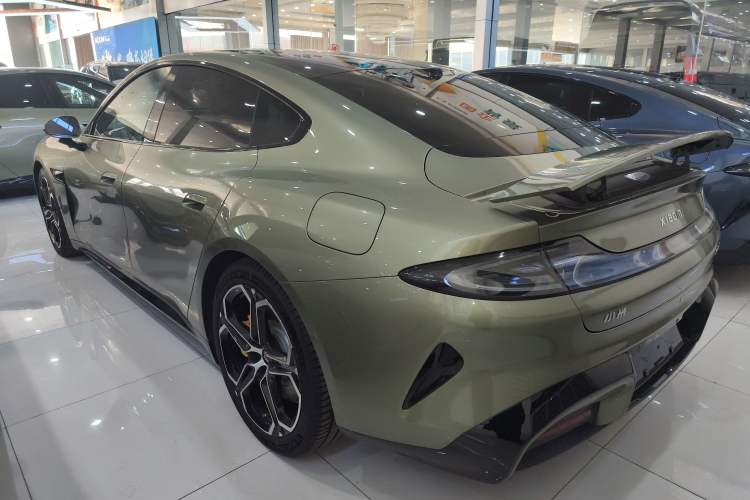 Used  SU7 2024 Four-Wheel Drive Ultra-Long Range Advanced Intelligent Driving Max Edition
