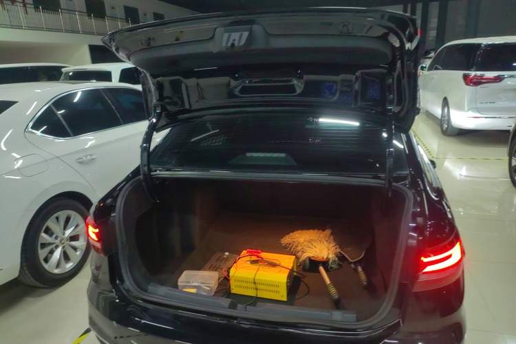 Used Volkswagen Lavida 2023 300TSI DSG Starry Sky Leading Edition
