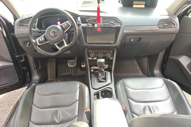 Used Volkswagen Tiguan L 2021 330TSI Automatic Two-Wheel Drive R-Line Enhanced Edition
