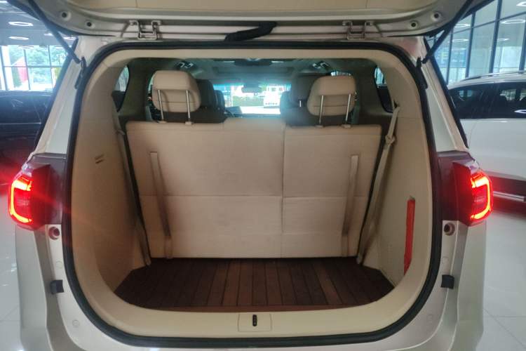 Used Buick GL8 2022 ES Landtrek 653T Luxury Edition
