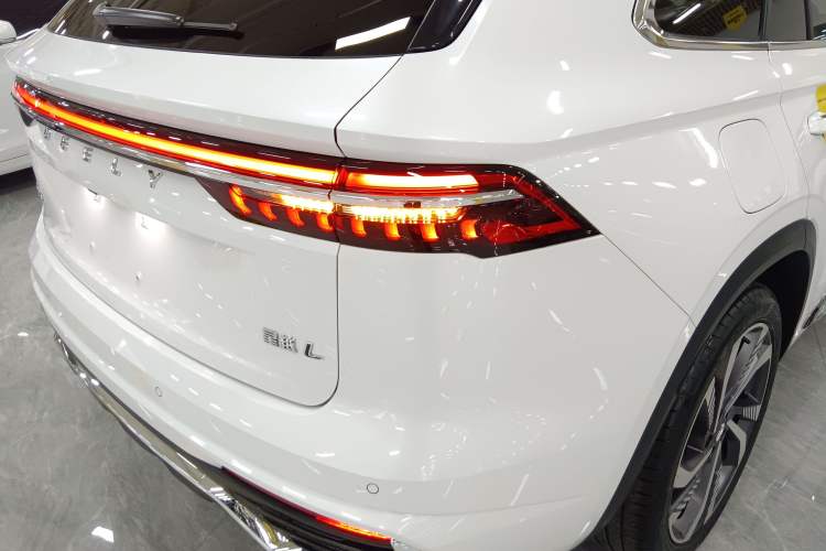 Used Geely Auto Monjaro L 2024 2.0TD High-Power Automatic Two-Wheel Drive Skyline Edition
