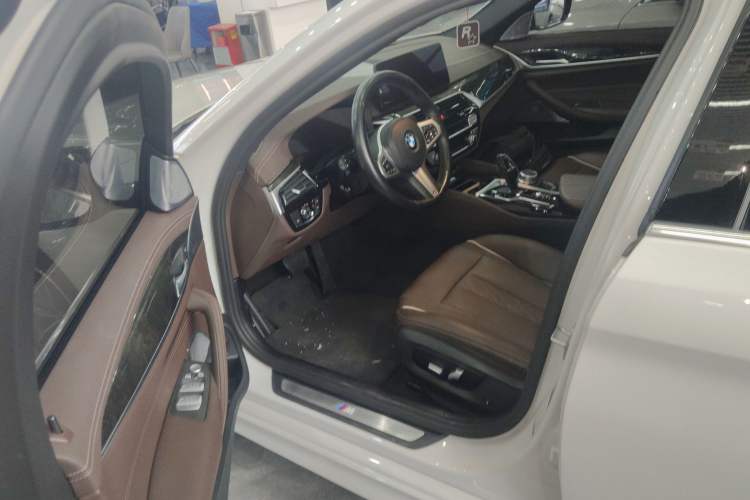 Used BMW 5 Series 2022 525Li M Sport Package
