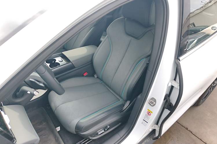 TDK.VehicleDetails.img