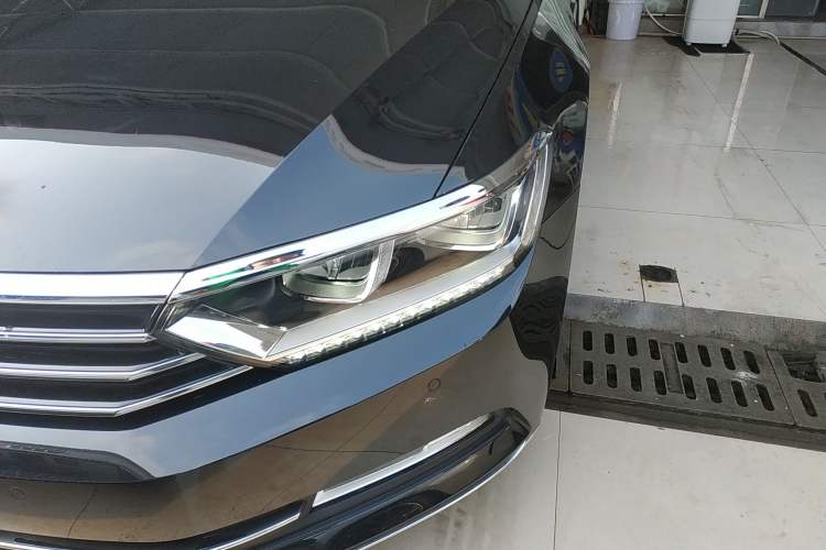 Used Volkswagen Magotan 2019 330TSI DSG Leading Model China VI Standard
