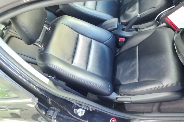 Used Honda Crider 2015 1.8L automatic comfort version
