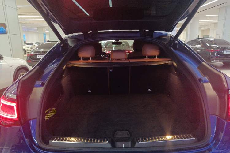 Used Mercedes-Benz GLC Coupe 2020 GLC 260 4MATIC Coupe SUV
