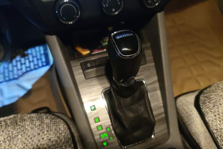 Used Skoda Octavia 2015 1.6L Automatic Yijun Edition