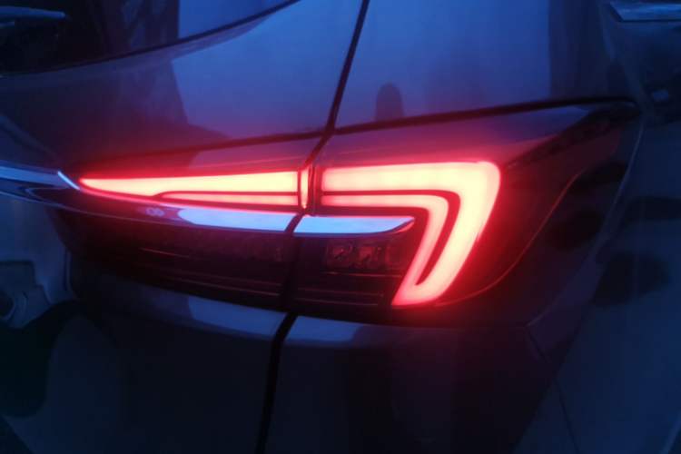 Used Buick GL8 2023 Land Executive Class 652T Luxury Model
