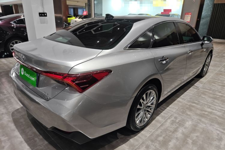 Used Toyota Avalon 2022 Dual-Engine 2.5L XLE Premium Edition
