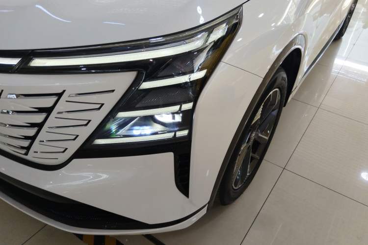 Used Changan CS75 PLUS 2025 4th Generation 1.5T New Blue Whale Smart Luxury Edition
