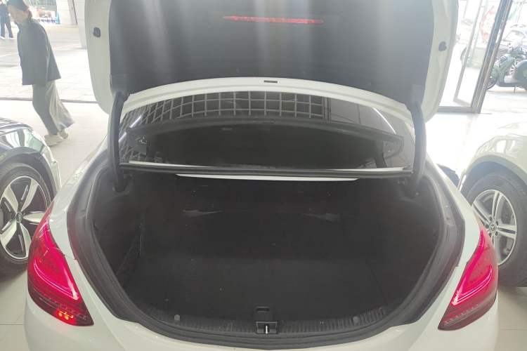 Used Mercedes-Benz C-Class 2021 C 200 L Fashion Edition Sport Version
