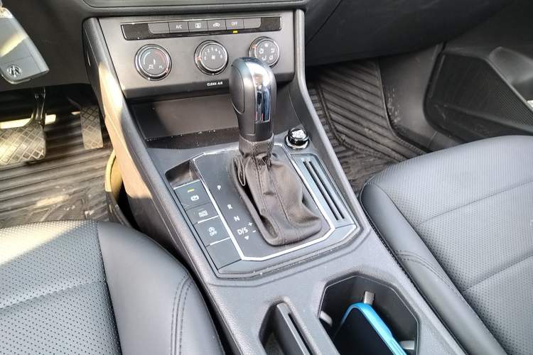 Used Volkswagen Lavida 2022 1.5L Automatic Comfort Edition
