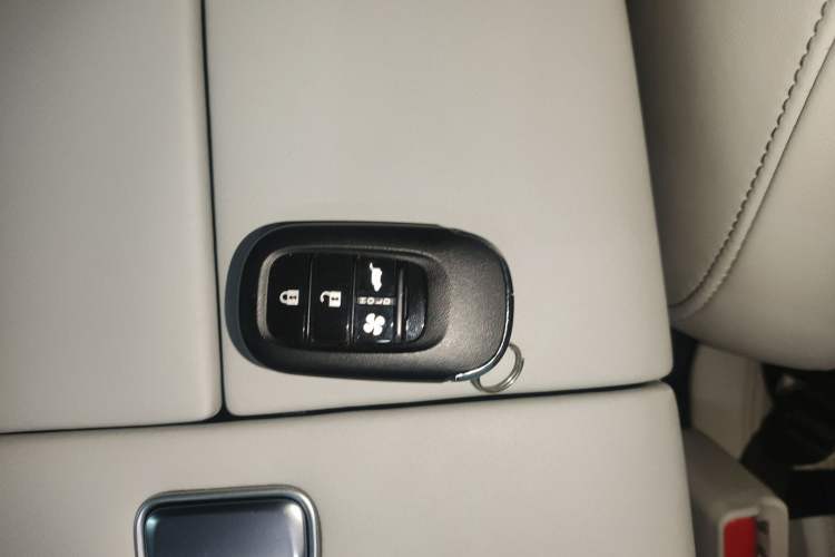 Used Honda S7 2025 Navigator Edition