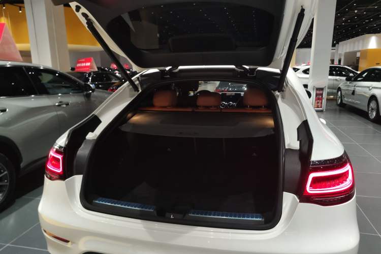 Used Mercedes-Benz GLC Coupe 2023 GLC 260 4MATIC Coupe SUV
