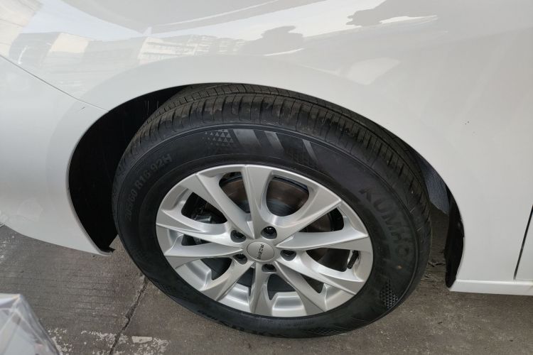 Used Roewe i5 2023 1.5L CVT Luxury Edition
