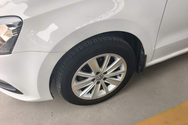 Used Volkswagen Polo 2014 1.6L Automatic Comfort Edition