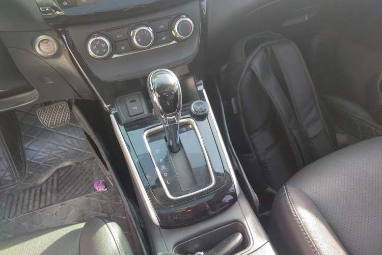 Used Nissan Sylphy 2019 1.6XV CVT Smart Connect Luxury Edition China VI Standard
