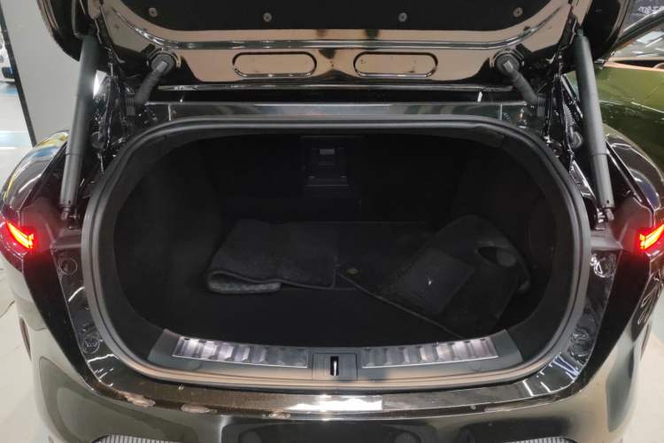 Used  11 2023 Harmony 90° Luxury Edition