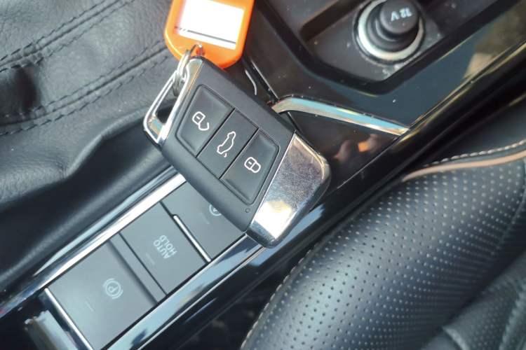 Used Volkswagen Passat 2019 330TSI Luxury Edition China VI Standard