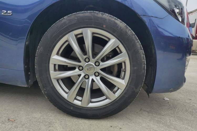 Used Infiniti Q70 2015 Q70L 2.5L Elite Edition