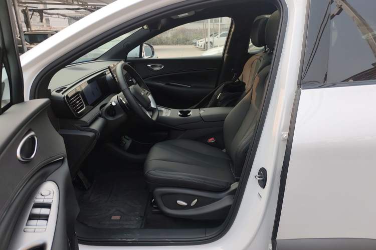 Used BYD Sealion 06 New Energy 2025 Model EV 605 Navigation Pro Edition
