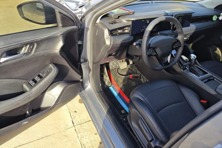 Used Roewe i5 2023 1.5L CVT Luxury Edition
