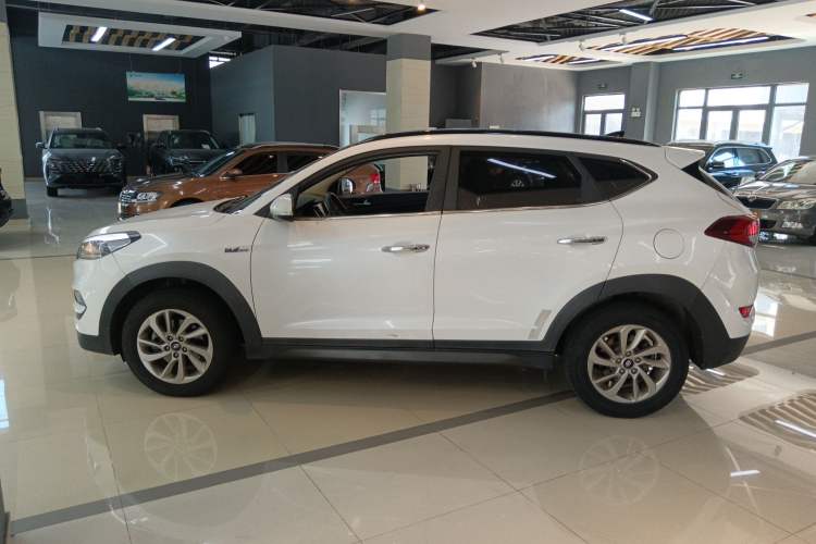 Used Hyundai Tucson 2015 1.6T Dual-Clutch Two-Wheel-Drive Smart Model
