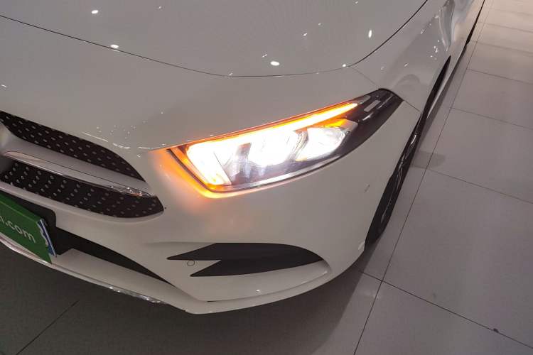 Used Mercedes-Benz A-Class 2022 Second Facelift A 200 L Sport Sedan Fashion Version