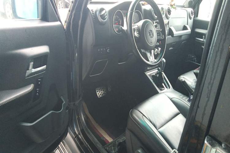 Used  BJ40 2016 40L 2.3T Automatic Two-Wheel Drive Prestige Edition
