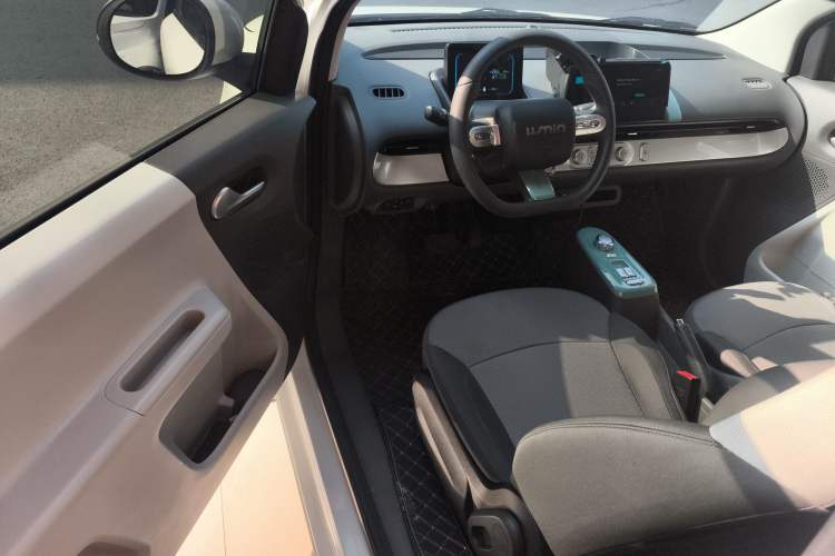 Used  Lumin 2023 301km Honey Dew Edition
