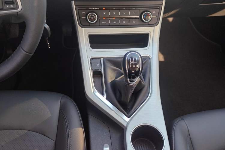 Used Geely Auto Vision 2018 1.5L Manual Happiness Edition