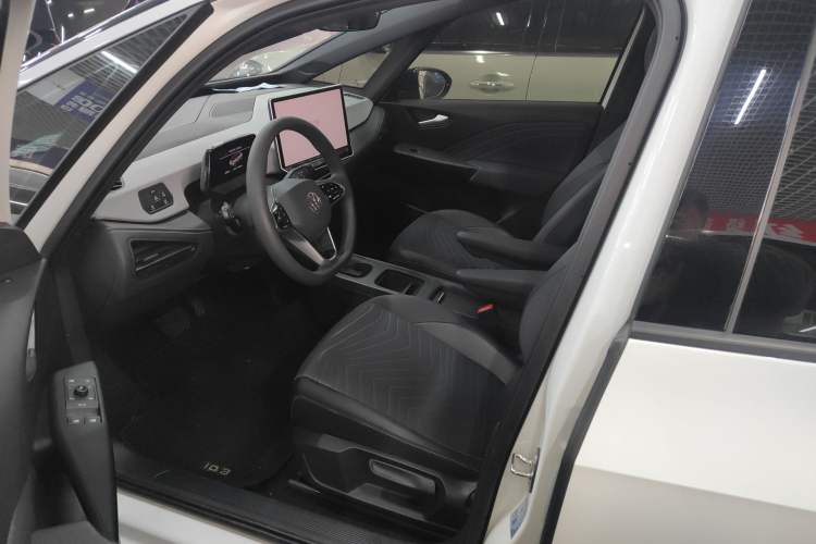 Used Volkswagen ID.3 2025 Smart Version Pure & Intelligent Enjoyment Edition