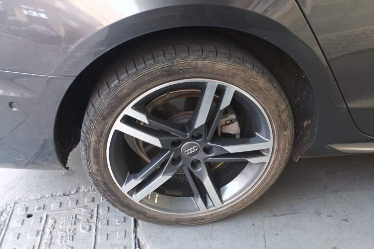 Used Audi A4L 2020 40 TFSI Luxury Dynamic Model
